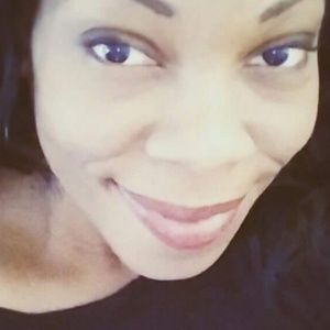 Meet your Posher, Myra